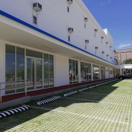 Subic Bay Hostel Олонгапо Экстерьер фото