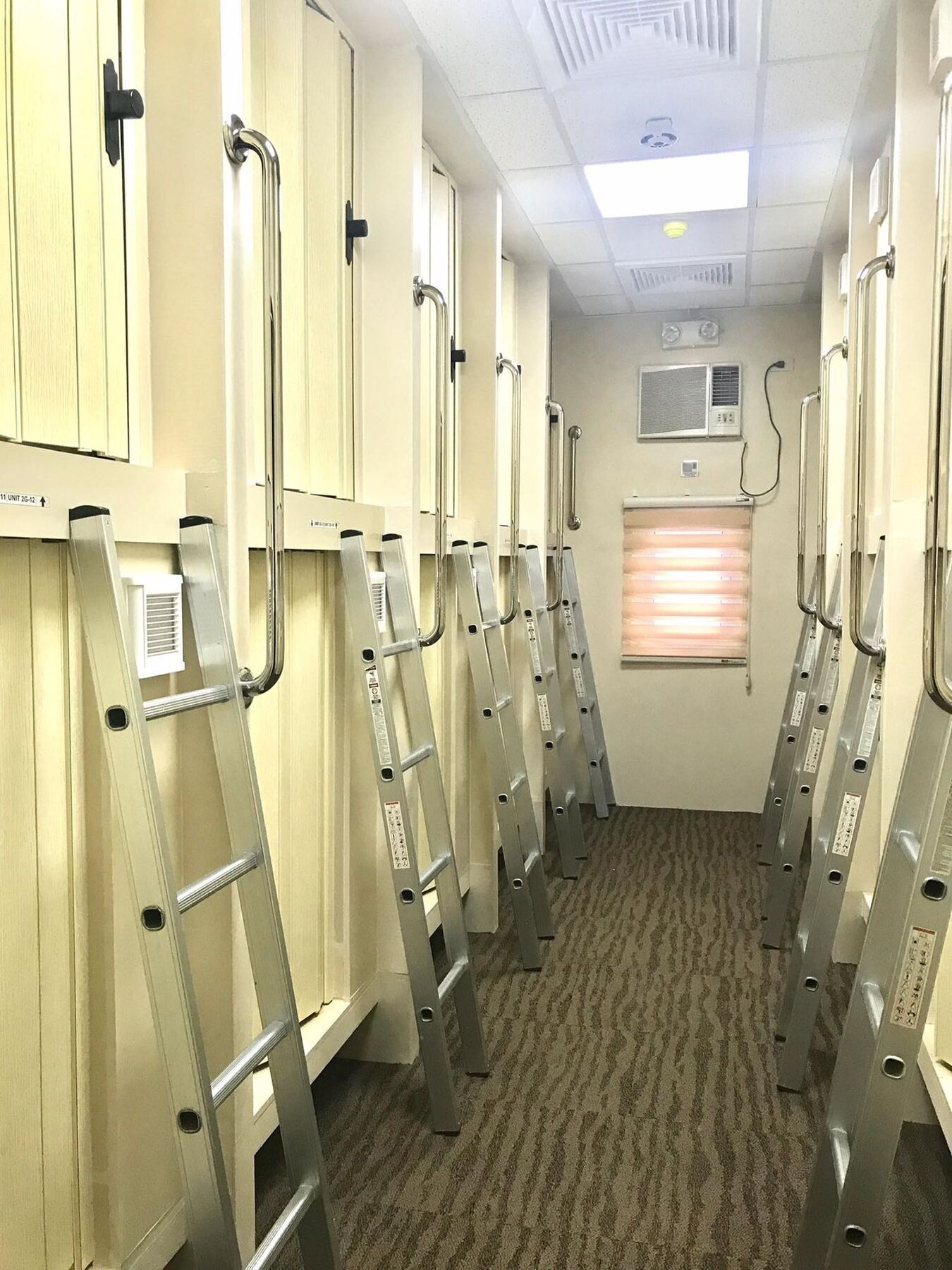 Subic Bay Hostel Олонгапо Экстерьер фото